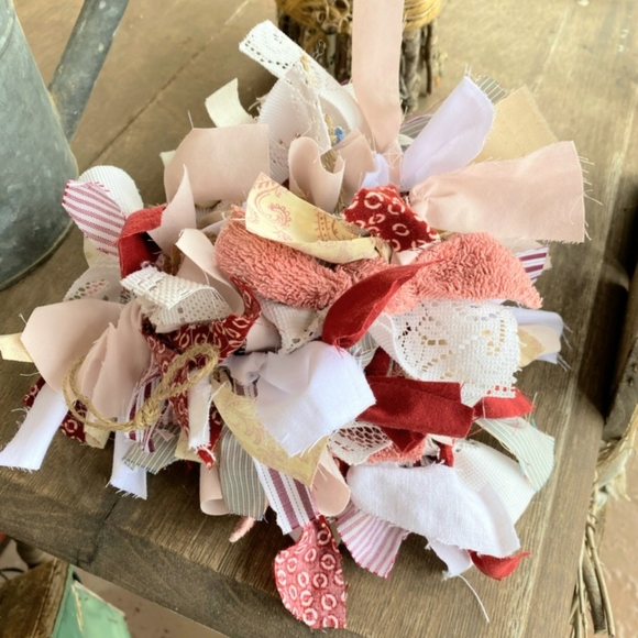 Shabby chic - Set 2 Valentine's Day Farmhouse Country Garlands - Picture 1 of 5